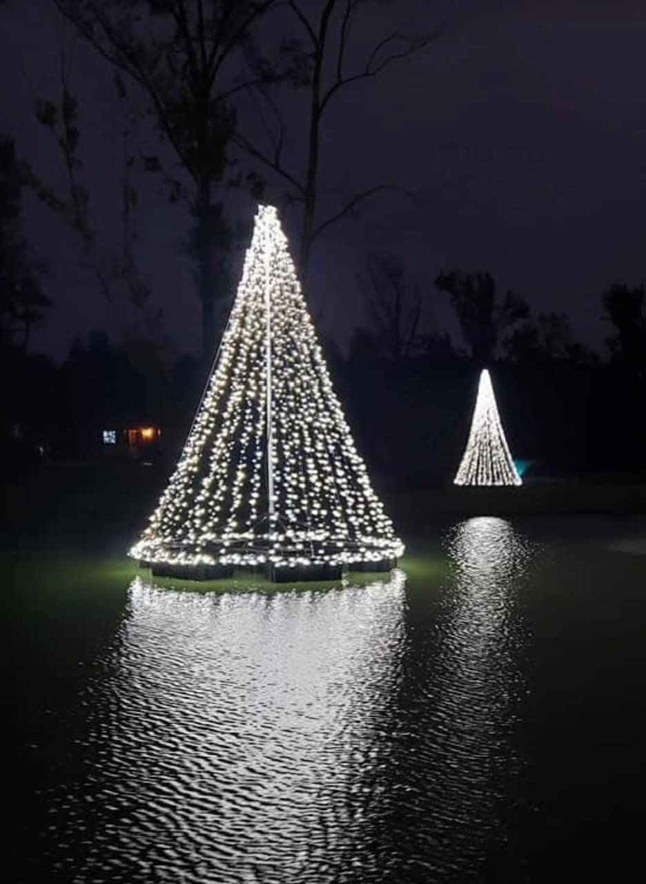 Giant Commercial Floating Christmas Tree - Over 4000 Led Lights - Expandable from 14' to 22' High x 12' Diameter