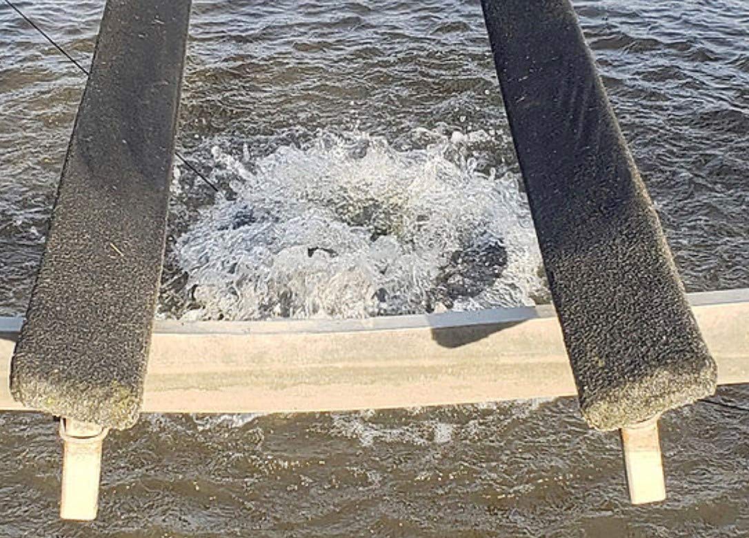 1/2 HP Floating Bubbler Aerator De-Icer by Vanguard Water Creations | Pond, Dock, Lake, Pool | 50' Cord | No Assembly Required | 52,000GPH